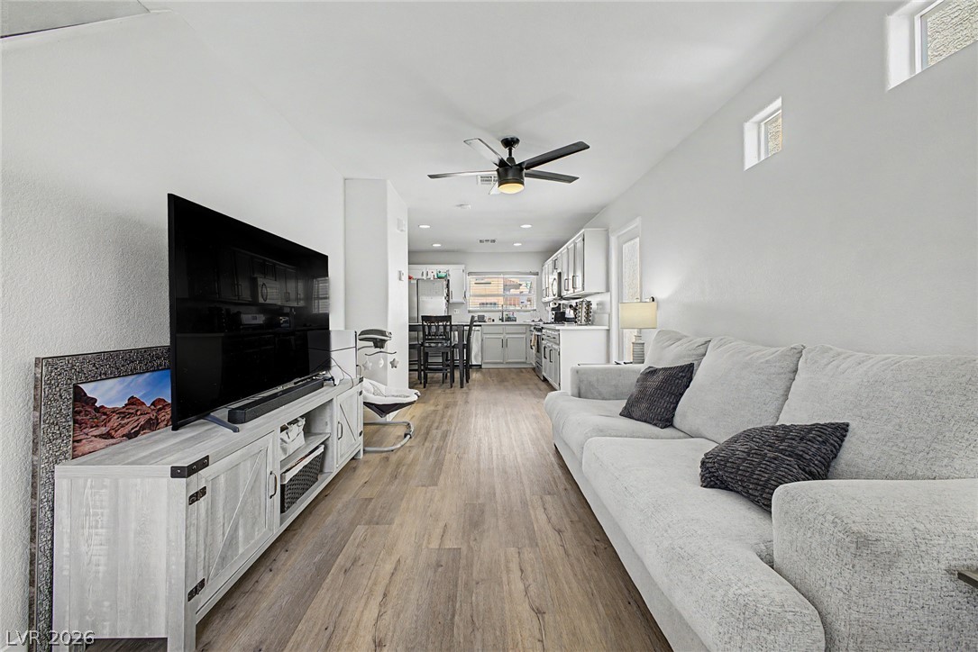 5208 Paradise Valley Avenue Las Vegas NV 89156