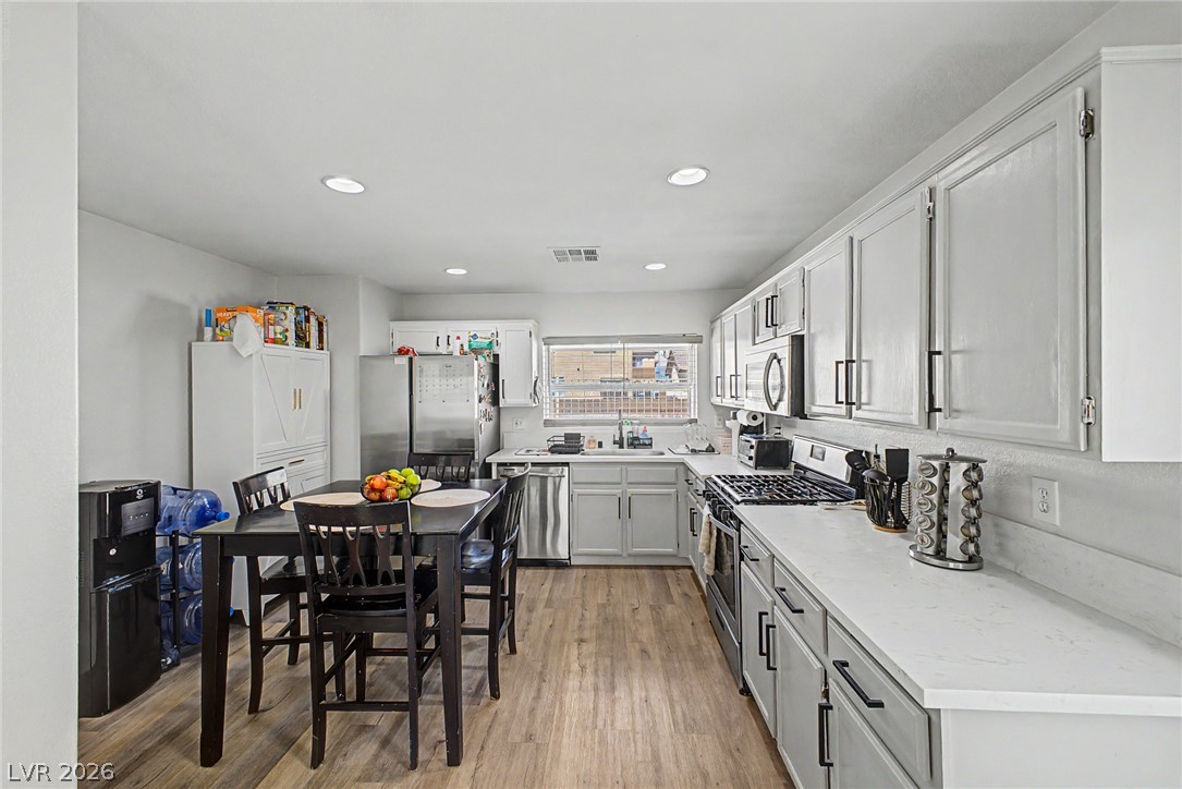 5208 Paradise Valley Avenue Las Vegas NV 89156