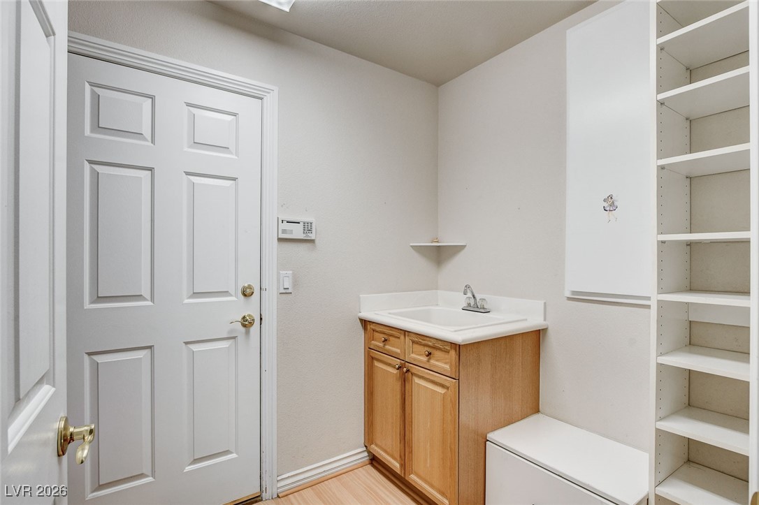 144 Tamarron Cliffs Street Las Vegas NV 89148