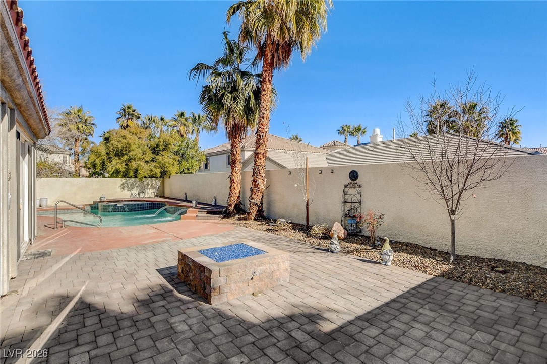 144 Tamarron Cliffs Street Las Vegas NV 89148