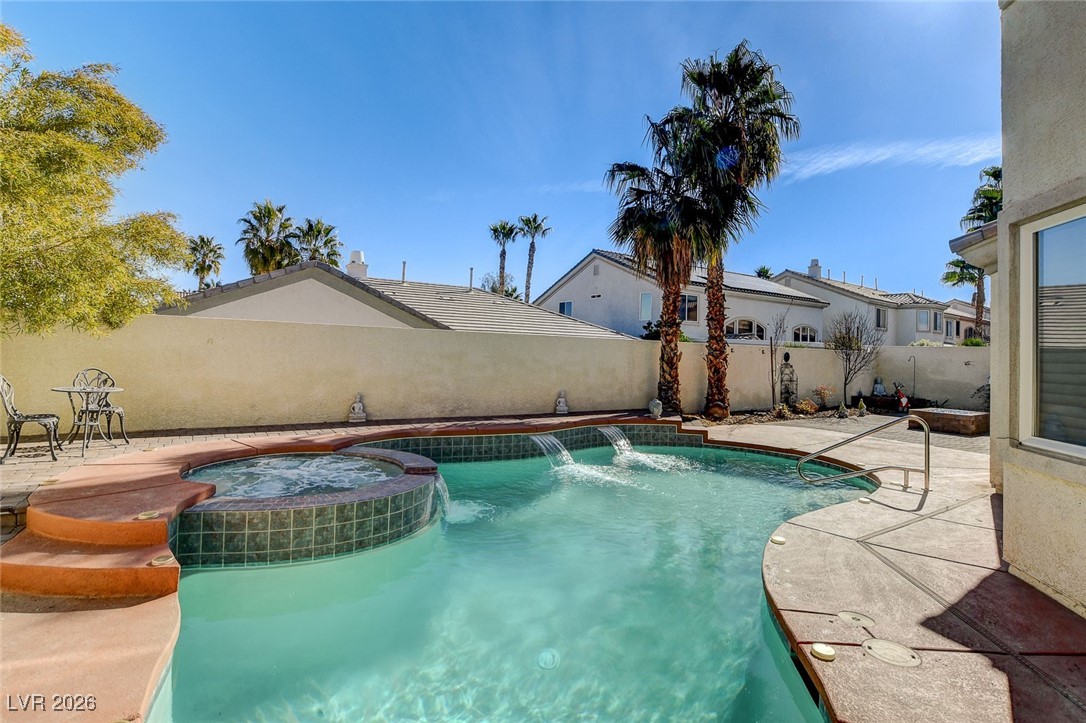 144 Tamarron Cliffs Street Las Vegas NV 89148