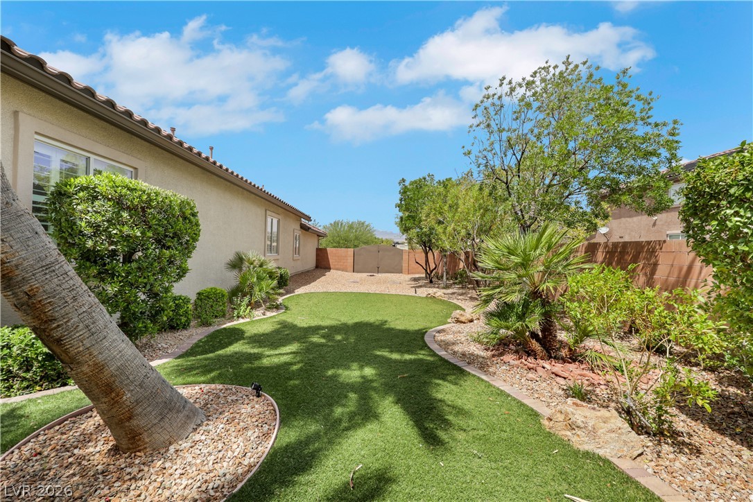 7364 Parading Pokey Street Las Vegas NV 89131