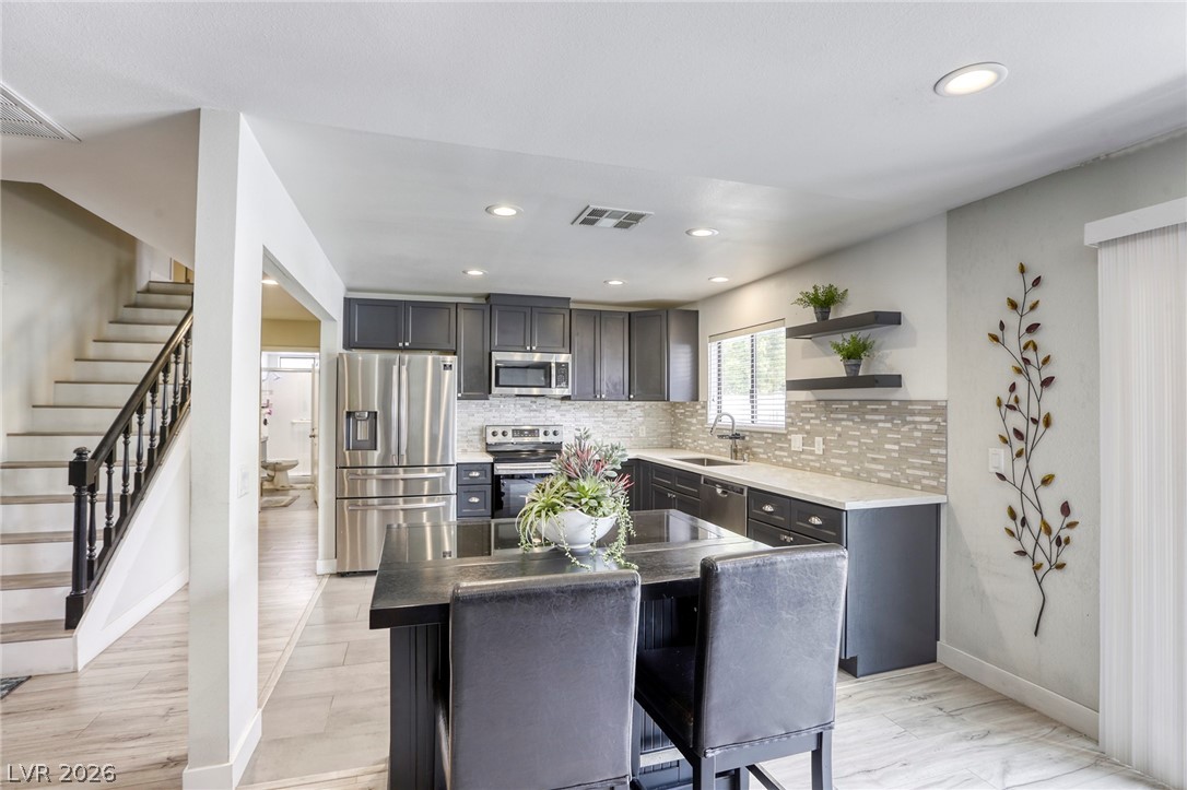 4562 Skyland Drive Las Vegas NV 89121