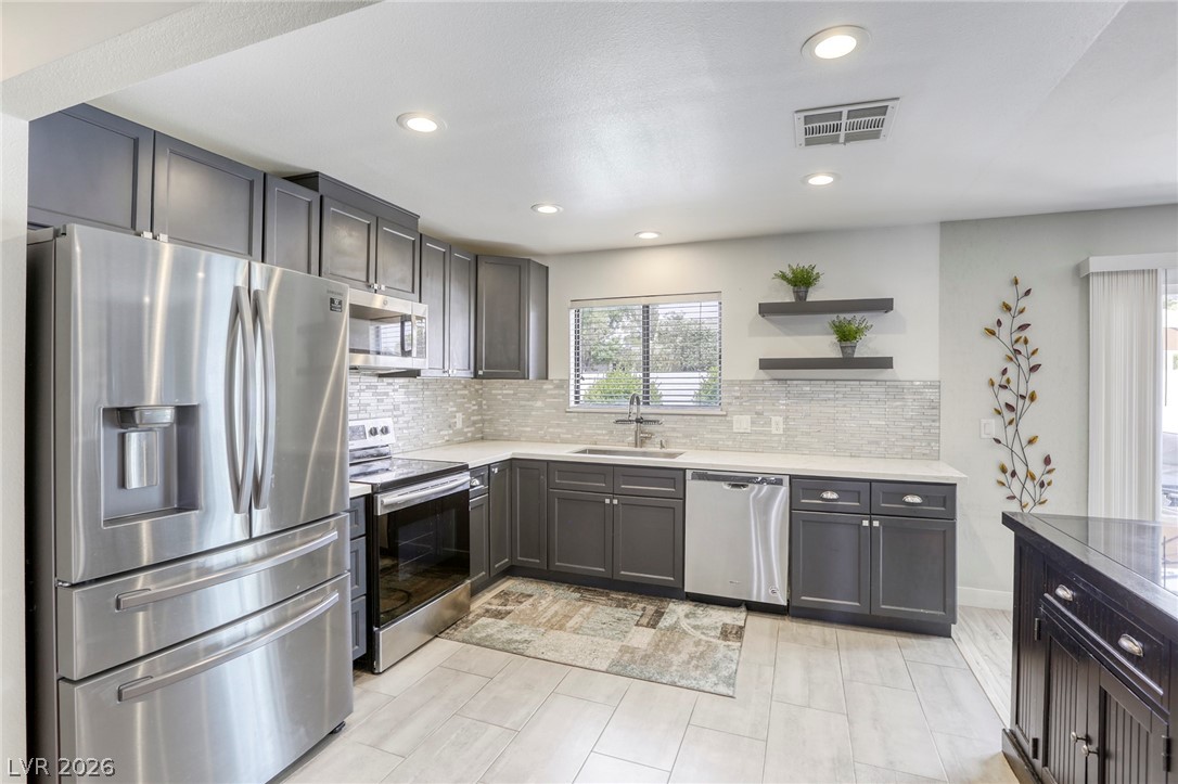 4562 Skyland Drive Las Vegas NV 89121