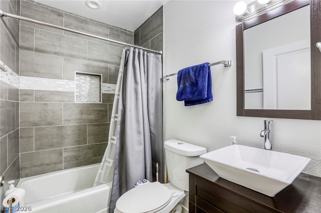 4562 Skyland Drive Las Vegas NV 89121