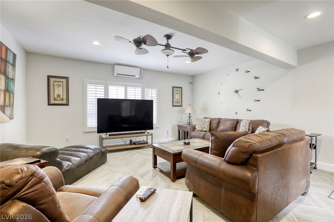 4562 Skyland Drive Las Vegas NV 89121