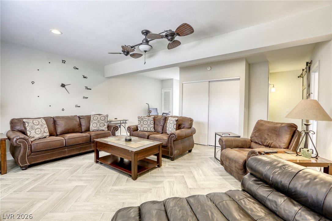 4562 Skyland Drive Las Vegas NV 89121