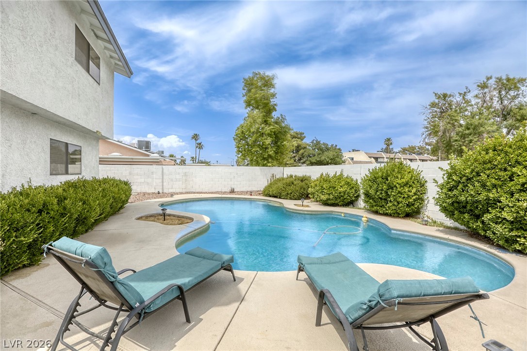 4562 Skyland Drive Las Vegas NV 89121