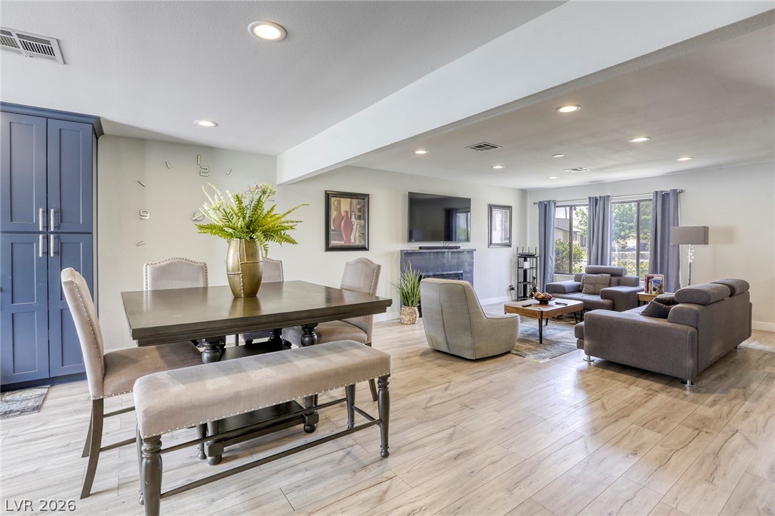 4562 Skyland Drive Las Vegas NV 89121