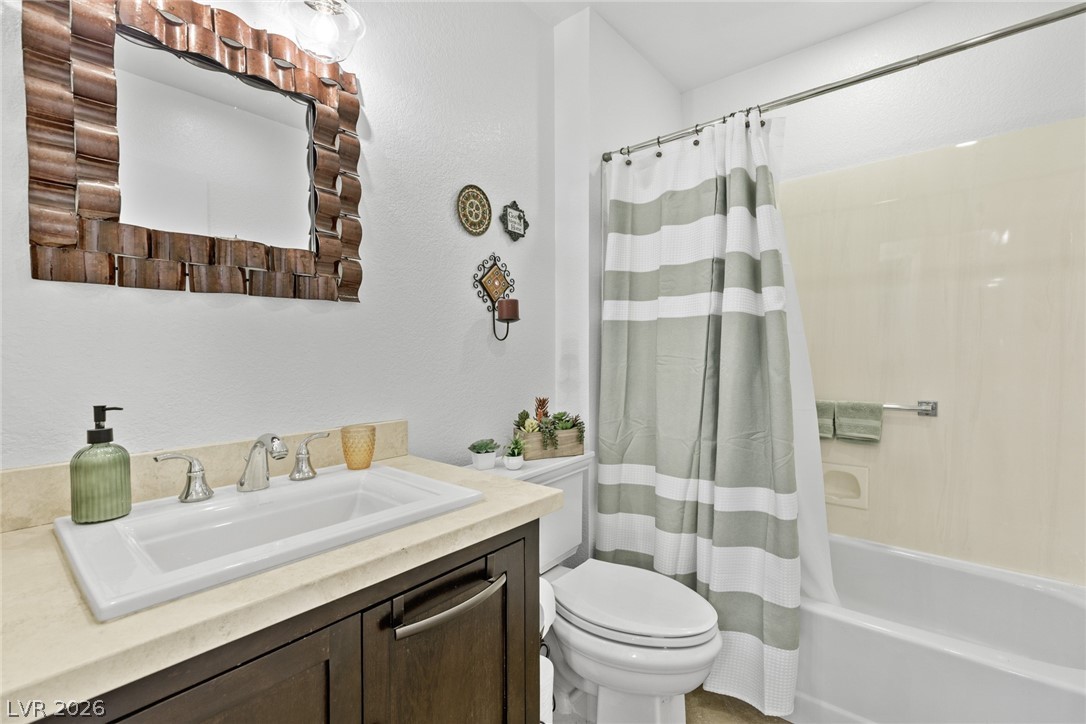 8904 Litchfield Avenue Las Vegas NV 89134