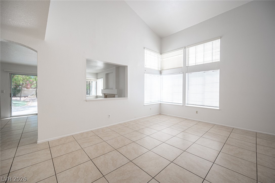 3028 Forest Lake Street Las Vegas NV 89117
