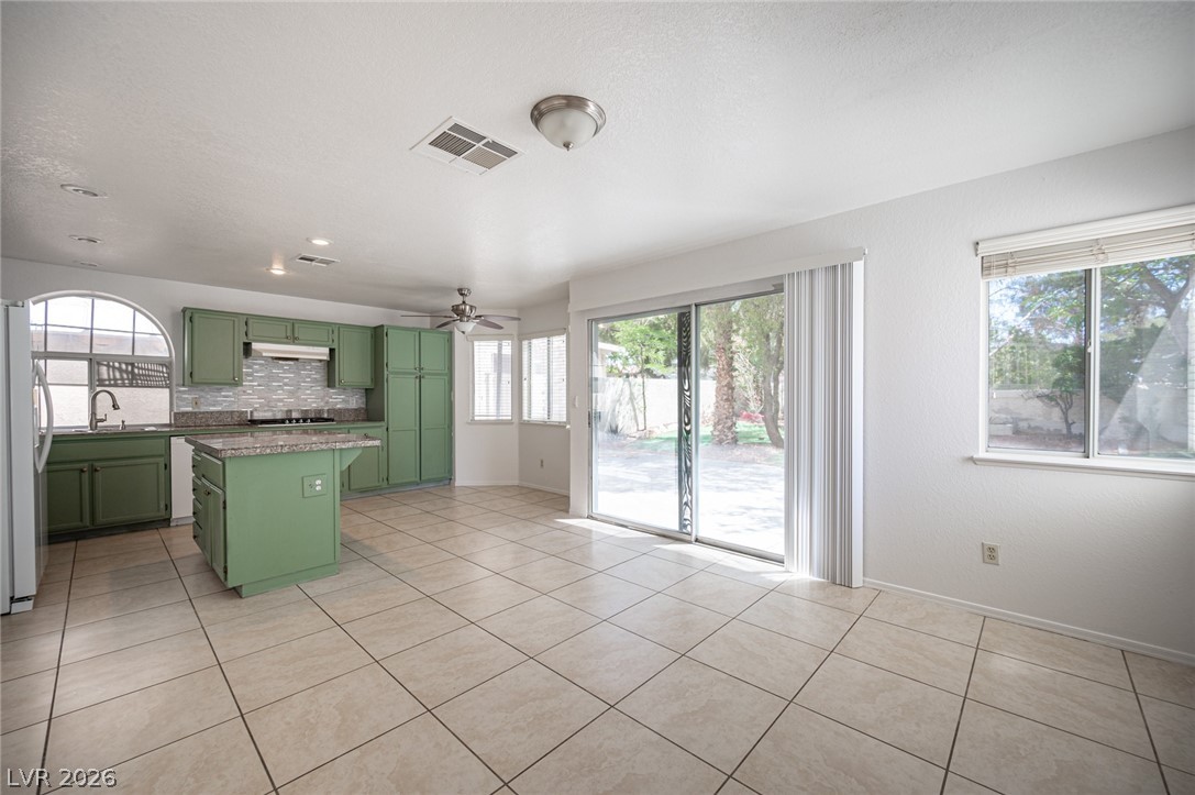 3028 Forest Lake Street Las Vegas NV 89117