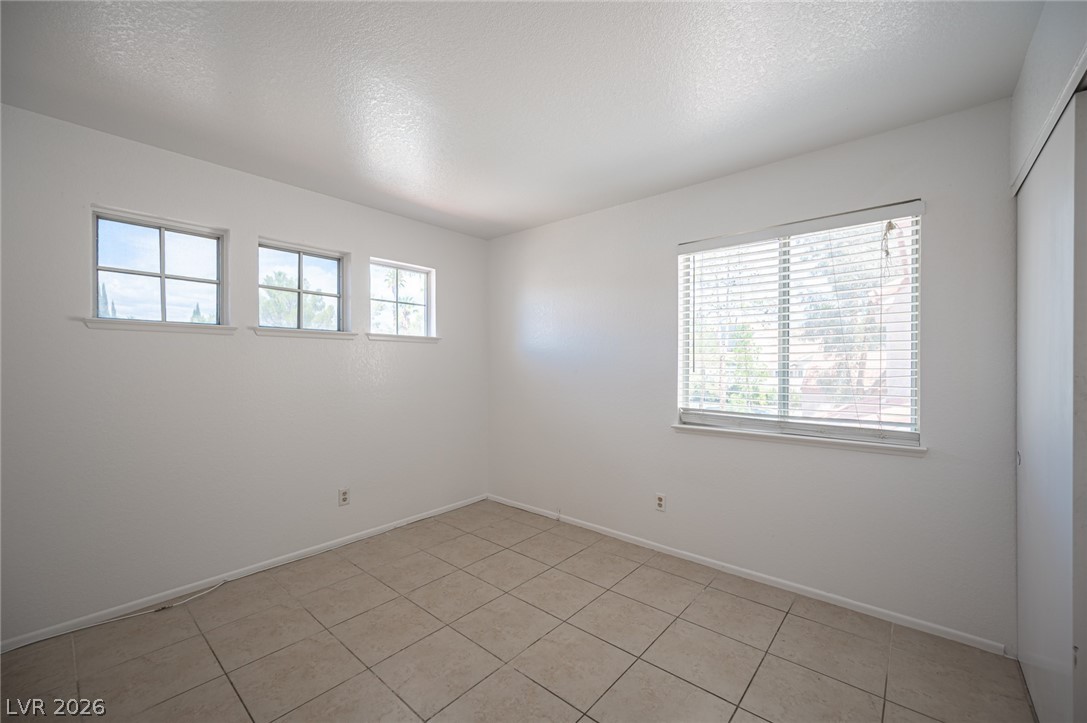 3028 Forest Lake Street Las Vegas NV 89117