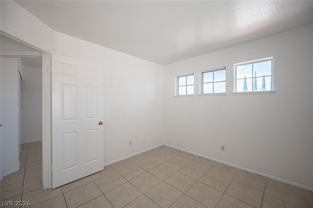 3028 Forest Lake Street Las Vegas NV 89117