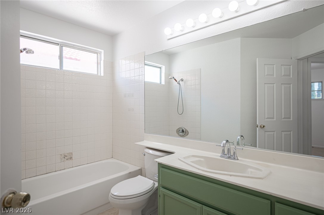 3028 Forest Lake Street Las Vegas NV 89117