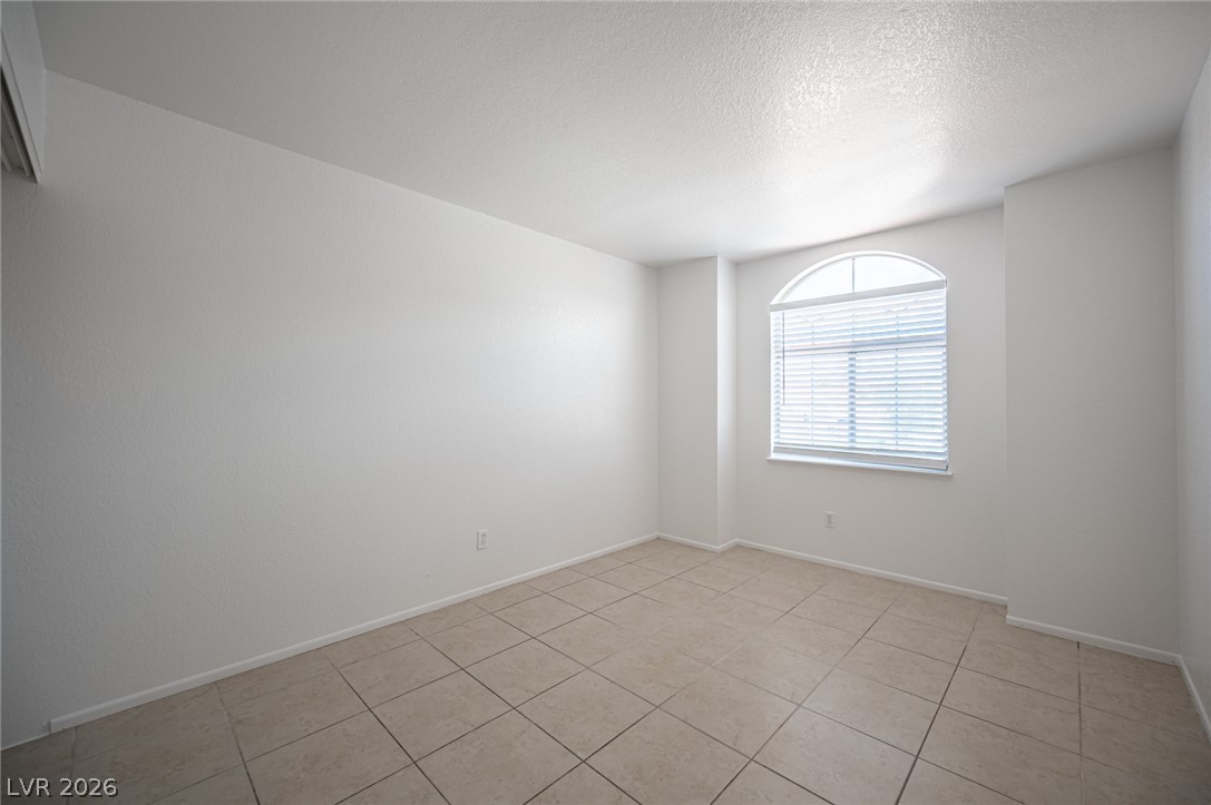 3028 Forest Lake Street Las Vegas NV 89117