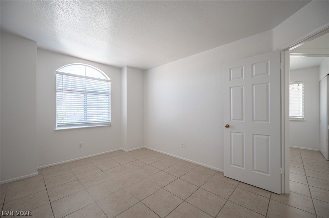 3028 Forest Lake Street Las Vegas NV 89117