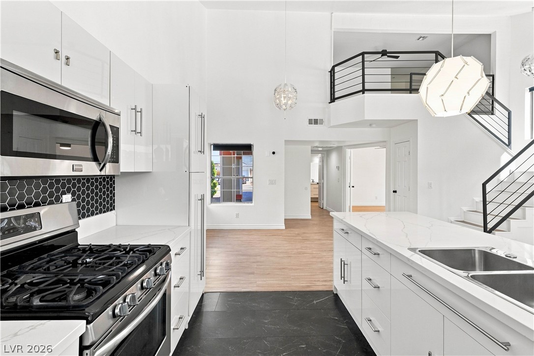 532 Crony Avenue Henderson NV 89011