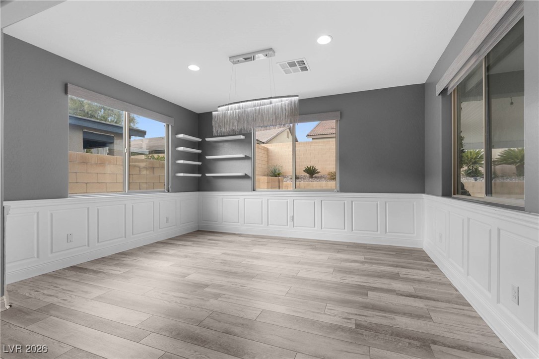 5927 Villa Loma Street Las Vegas NV 89148