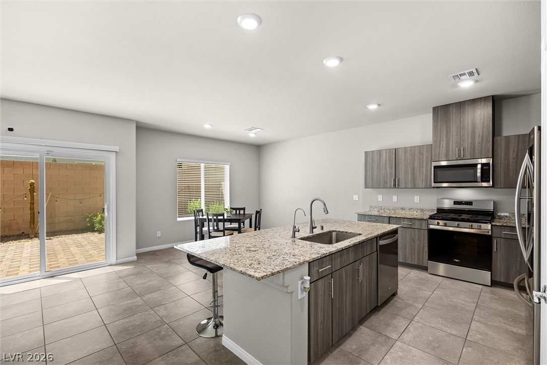 8943 Pelican Point Street Las Vegas NV 89178