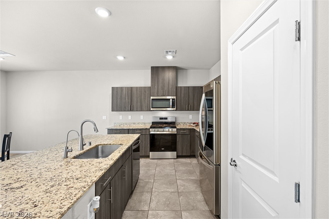 8943 Pelican Point Street Las Vegas NV 89178
