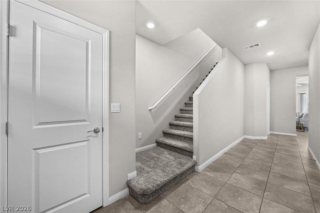 8943 Pelican Point Street Las Vegas NV 89178