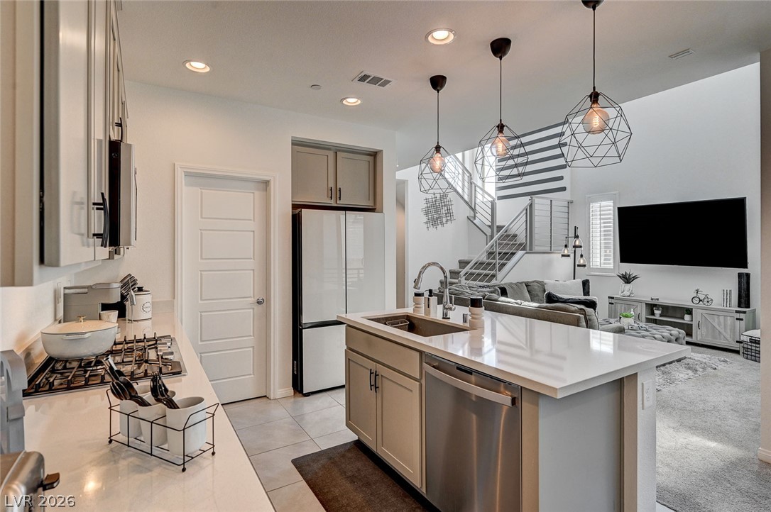 661 Tranquil Jade Street Las Vegas NV 89138