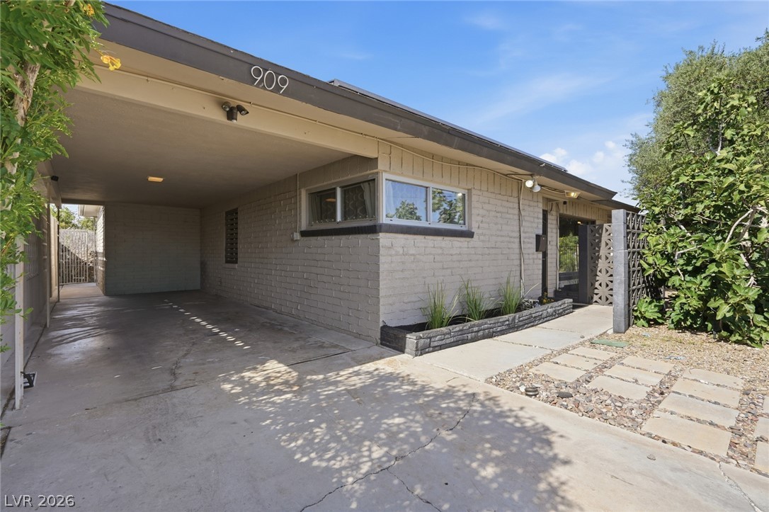 909 Canosa Avenue Las Vegas NV 89104