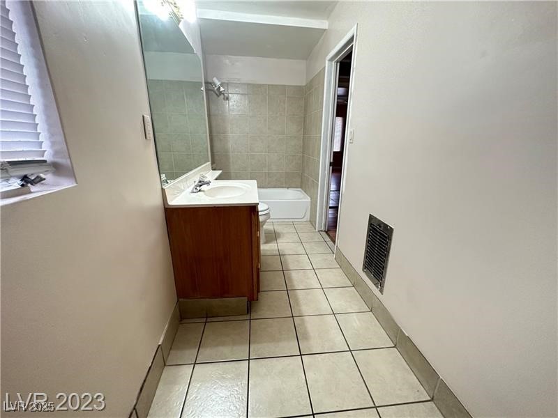 2013 Bracken Avenue Las Vegas NV 89104