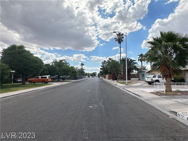 2013 Bracken Avenue Las Vegas NV 89104