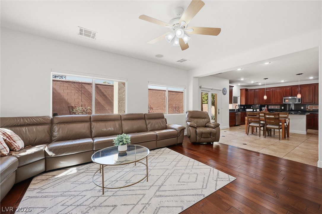 1073 Oak Fair Street Las Vegas NV 89138