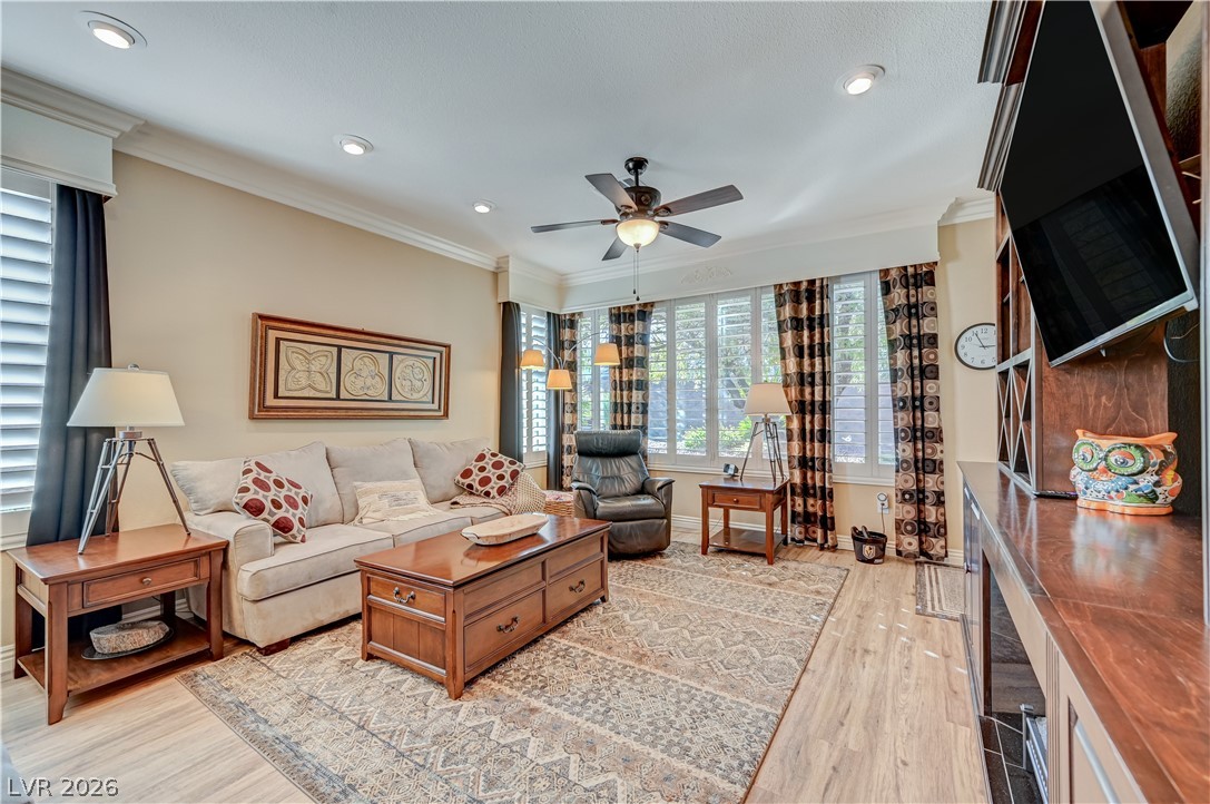 5041 Vincitor Street Las Vegas NV 89135
