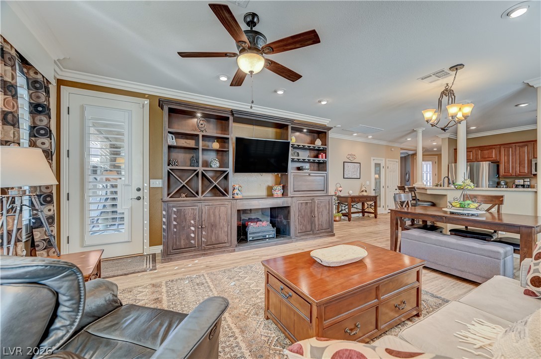 5041 Vincitor Street Las Vegas NV 89135