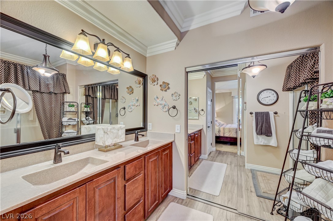 5041 Vincitor Street Las Vegas NV 89135