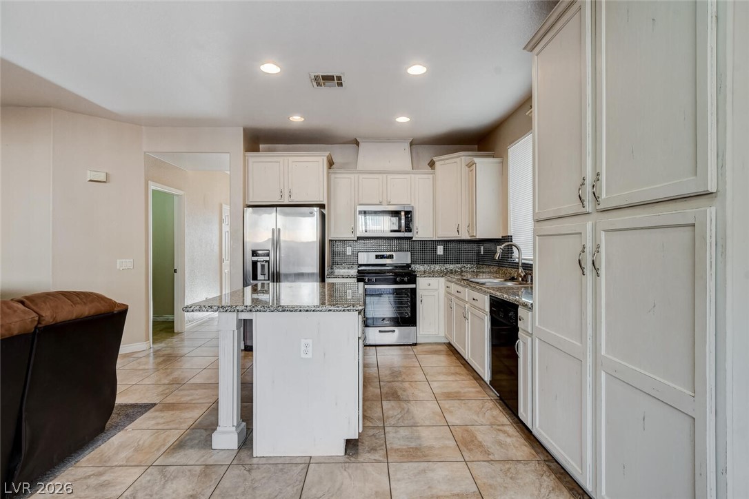 540 Big Lake Street Henderson NV 89002