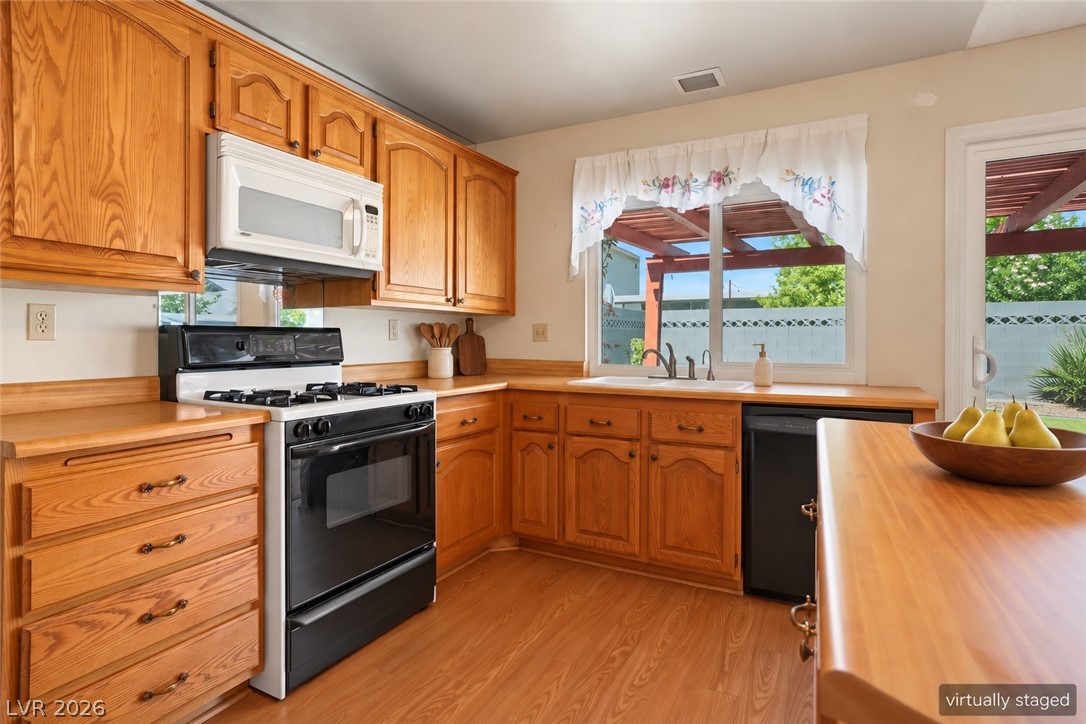 5680 Blossom View Avenue Las Vegas NV 89142
