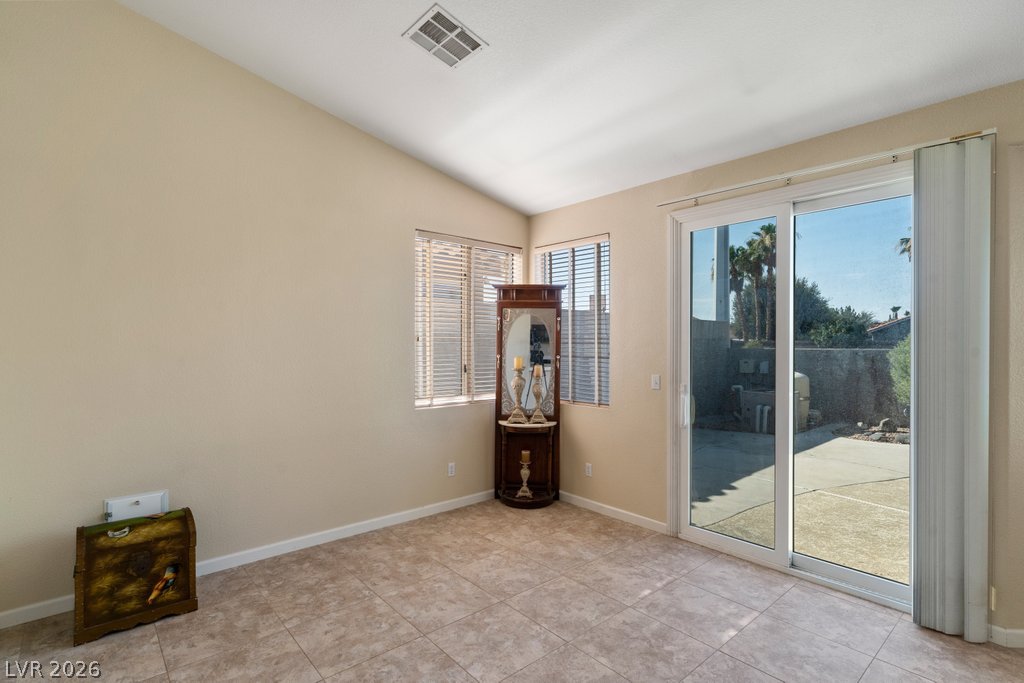 1076 Coral Desert Drive Las Vegas NV 89123