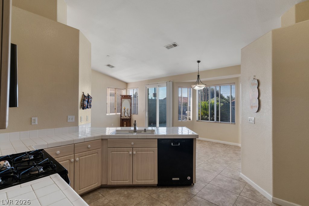 1076 Coral Desert Drive Las Vegas NV 89123