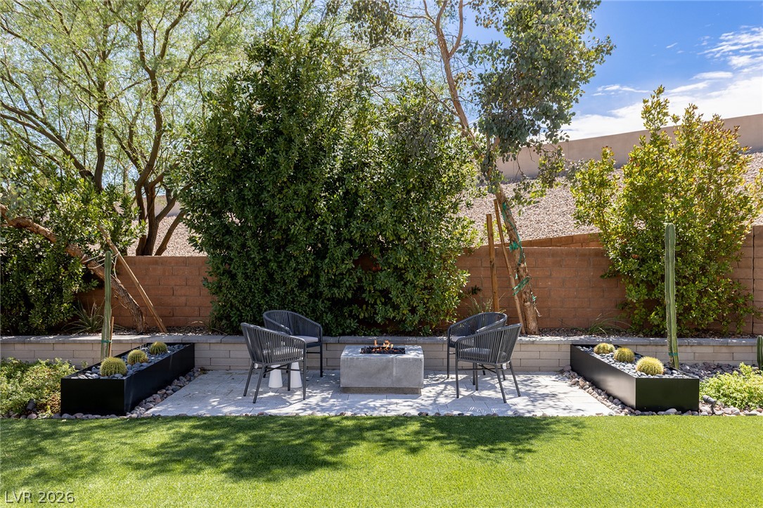 1 Garden Shadow Lane Las Vegas NV 89135
