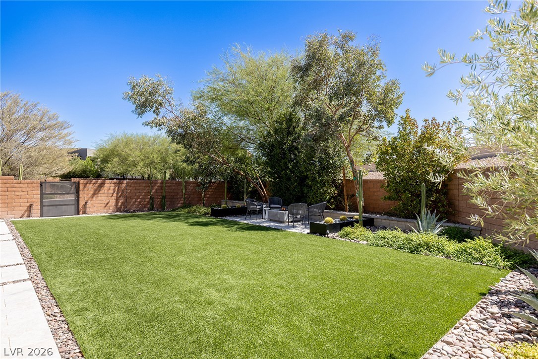 1 Garden Shadow Lane Las Vegas NV 89135