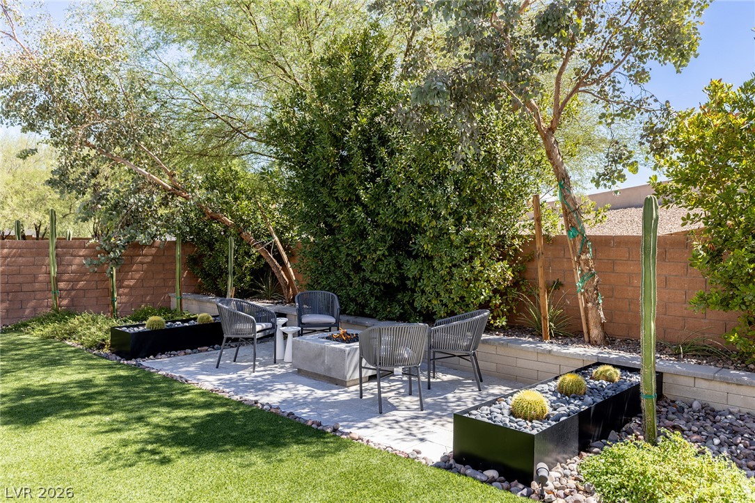 1 Garden Shadow Lane Las Vegas NV 89135