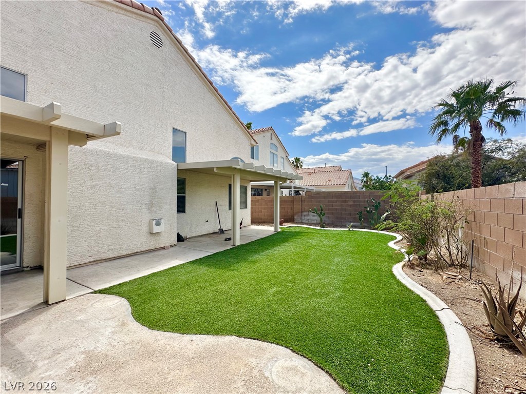 8316 Windchase Avenue Las Vegas NV 89129