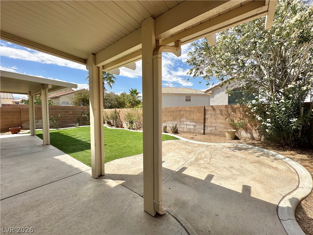 8316 Windchase Avenue Las Vegas NV 89129