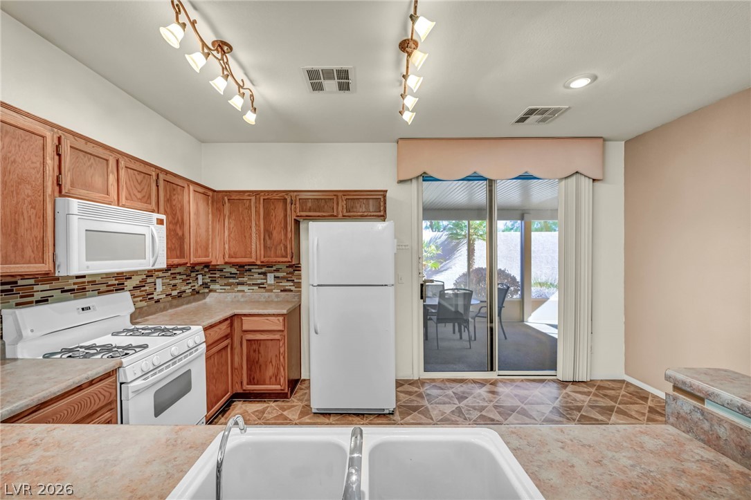 6720 Black Oil Drive Las Vegas NV 89122