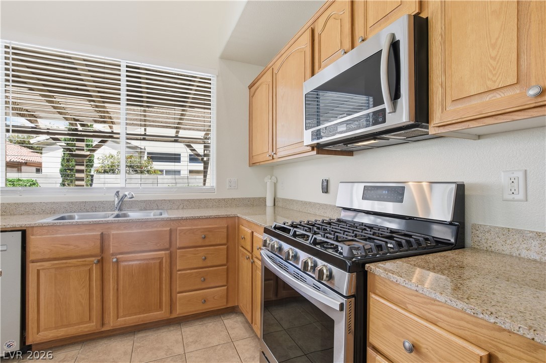 232 Waterton Lakes Avenue Las Vegas NV 89148