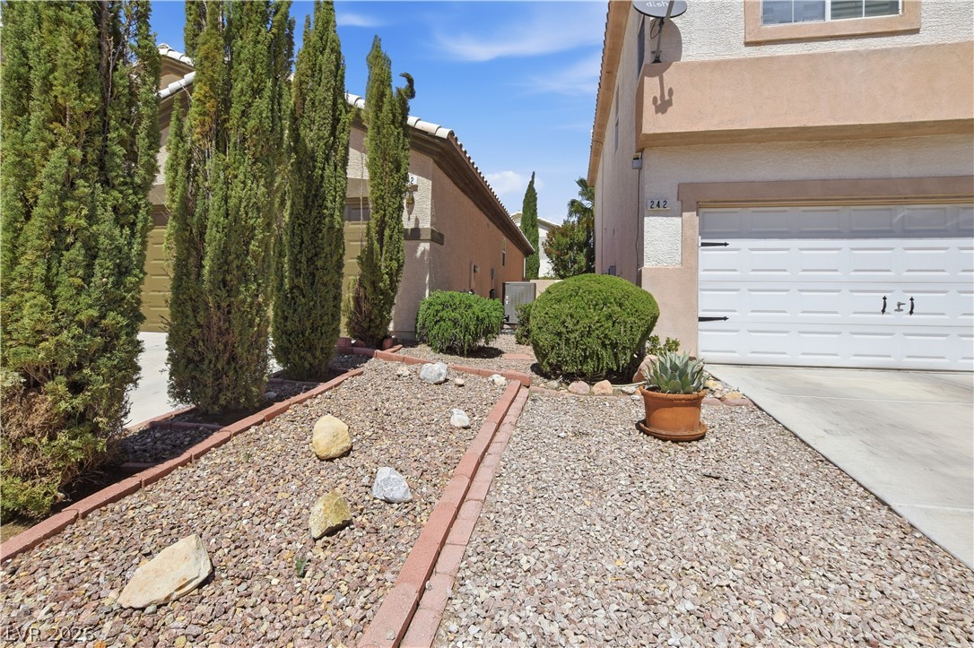232 Waterton Lakes Avenue Las Vegas NV 89148