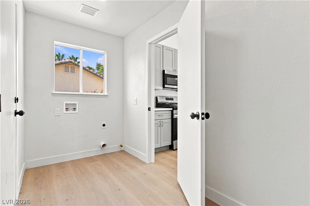 4313 Valley Regents Drive North Las Vegas NV 89032
