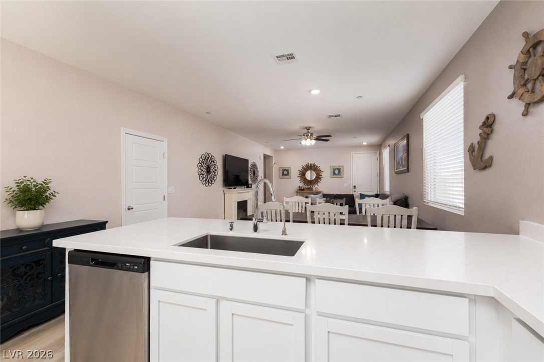 9734 Pacific Pine Street Las Vegas NV 89143