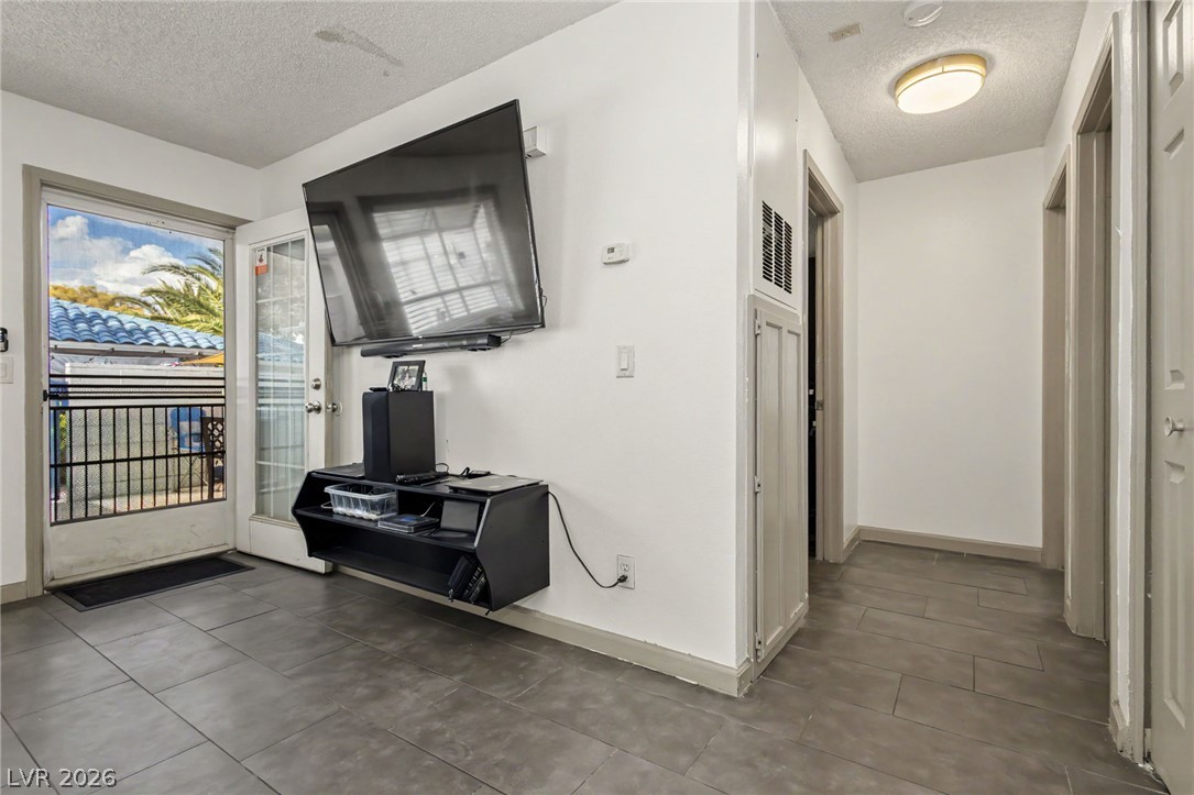 2121 Petersham Court B Las Vegas NV 89108