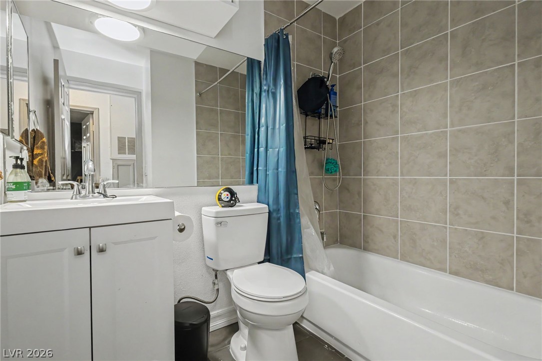 2121 Petersham Court B Las Vegas NV 89108
